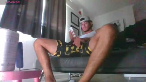 Snapshot of strokingdaddy4 chatting on November 2025 09:27:02 PM strokingdaddy4 online show from November 2025 09:27:02 PM