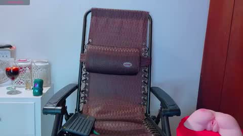 stronganddelicious online show from October 2025 12:27:01 AM