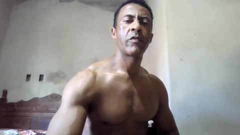 strongdaddyfantastic online show from February 2026 05:33:01 PM