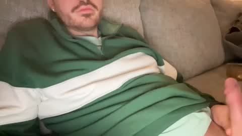 Snapshot of strongman4u2do chatting on December 2024 03:18:02 AM Jay online show from December 2024 03:18:02 AM