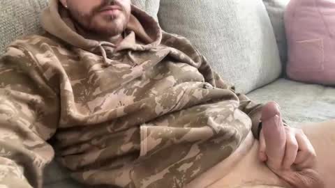 Snapshot of strongman4u2do chatting on February 2025 06:12:01 PM Jay online show from February 2025 06:12:01 PM