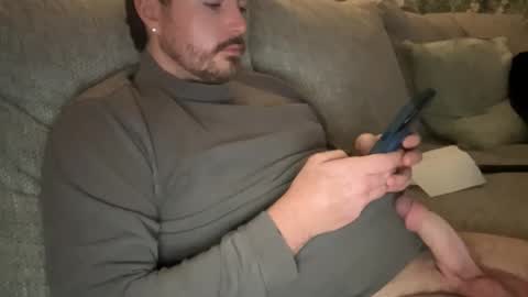 Snapshot of strongman4u2do chatting on November 2025 12:43:02 AM Jay online show from November 2025 12:43:02 AM