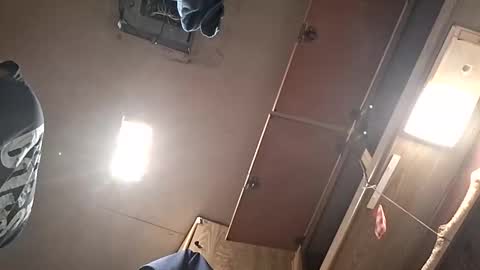 king of the castle online show from November 2025 04:07:01 AM