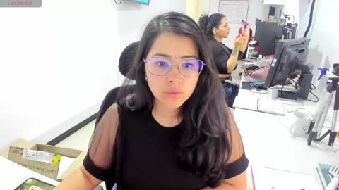 studcb_ online show from September 2025 09:29:02 PM