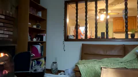 Snapshot of sub4you69brat chatting on March 2025 12:31:02 AM sub4you69brat online show from March 2025 12:31:02 AM