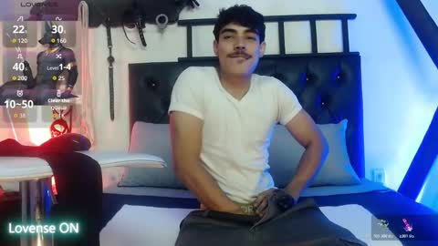 Snapshot of subarashi_ishi69 chatting on October 2025 07:14:02 PM subarashi_ishi69 online show from October 2025 07:14:02 PM