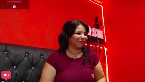 Nicky online show from December 2024 12:04:01 AM