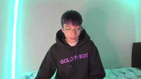 Snapshot of submissive_boyy_ chatting on January 2025 05:12:02 PM nico online show from January 2025 05:12:02 PM