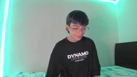 Snapshot of submissive_boyy_ chatting on January 2025 02:59:01 PM nico online show from January 2025 02:59:01 PM