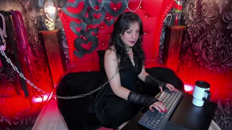 Yunna online show from February 2025 12:50:01 PM