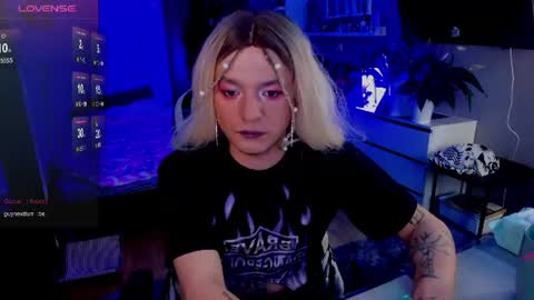 succubu_ss online show from June 2026 05:11:02 PM