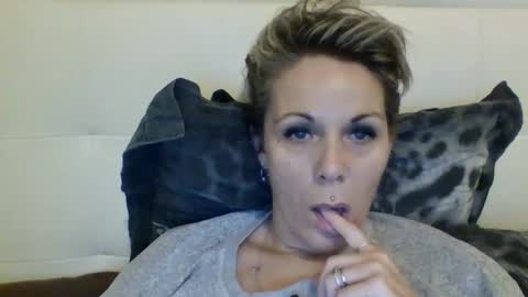 sucrette5629 online show from December 2024 01:33:01 PM