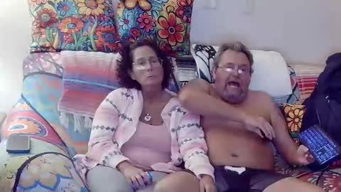 Snapshot of suenixon chatting on January 2026 12:23:02 AM suenixon online show from January 2026 12:23:02 AM