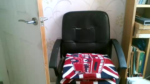 suffolkboy4 online show from July 2026 07:24:02 AM