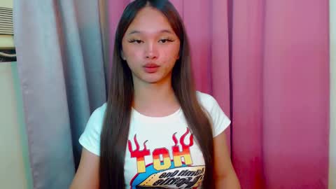 Snapshot of sugar_munch chatting on February 2025 02:32:02 AM Cheska online show from February 2025 02:32:02 AM