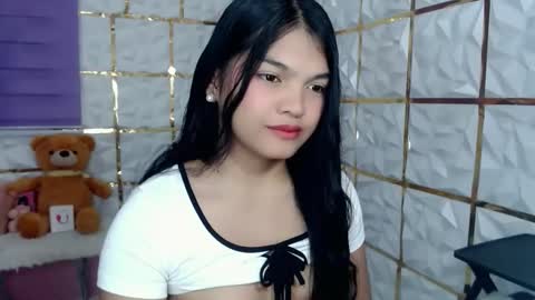 Snapshot of sugar_n_spicex chatting on May 2026 06:40:02 AM trisha online show from May 2026 06:40:02 AM