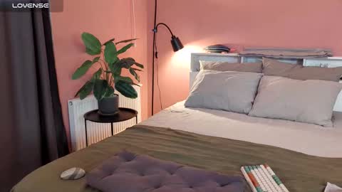 Maria online show from October 2025 02:14:01 PM