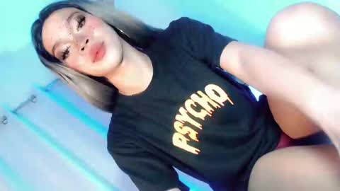 Snapshot of sugarxbaby_ chatting on March 2025 06:22:02 PM LoveSugar online show from March 2025 06:22:02 PM