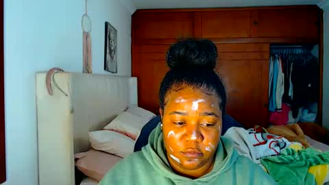 Cami   Back in 2 hours online show from October 2025 05:06:01 AM