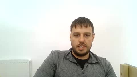 Snapshot of suggs124 chatting on April 2026 01:05:02 PM suggs124 online show from April 2026 01:05:02 PM