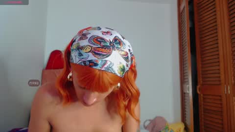 Snapshot of summer__xo chatting on December 2024 05:12:02 AM Summer online show from December 2024 05:12:02 AM