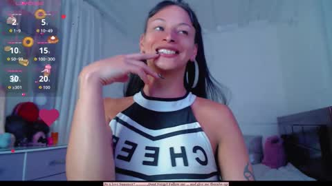 Snapshot of summer__xo chatting on October 2025 11:38:02 PM Summer online show from October 2025 11:38:02 PM