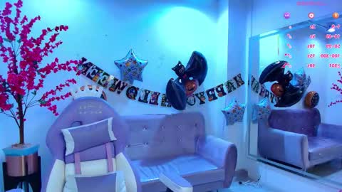 summer_miller online show from November 2025 11:23:02 AM