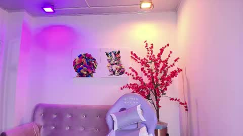 summer_miller online show from January 2026 11:37:02 AM