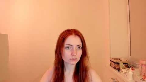 Summer Preston online show from March 2025 04:00:02 PM