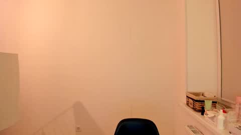 Summer Preston online show from March 2025 07:59:02 PM