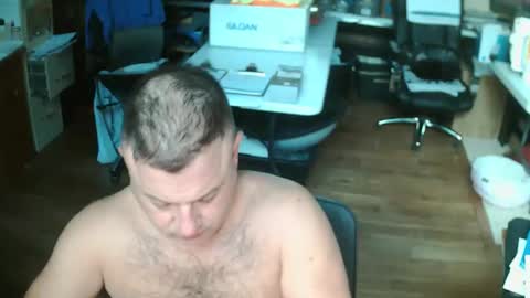 Snapshot of summerfun35 chatting on December 2024 08:42:01 PM cincyguy online show from December 2024 08:42:01 PM