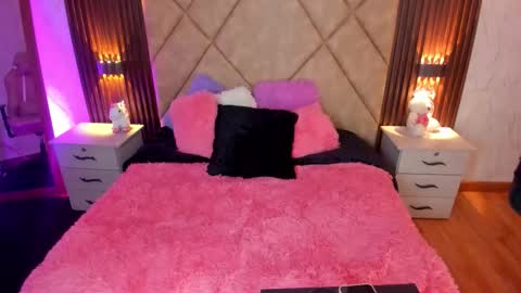 Snapshot of summerssangel chatting on November 2025 02:40:02 PM - - online show from November 2025 02:40:02 PM