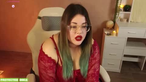 Tina. Im topless model  online show from November 2025 01:44:02 PM