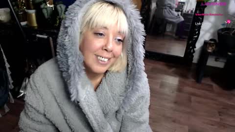 Sunni Knight online show from September 2025 01:11:01 AM