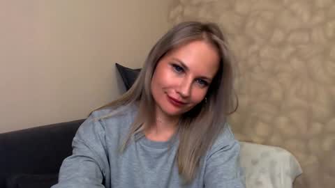 Naomi online show from December 2024 05:04:02 PM