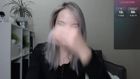 Naomi online show from December 2024 04:05:02 PM