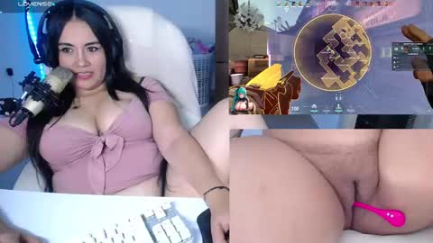 Snapshot of sunny_gamer chatting on January 2025 06:46:02 AM Sunny online show from January 2025 06:46:02 AM