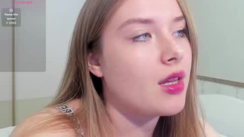 Vanessa online show from December 2025 07:03:01 AM