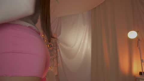 Maria online show from December 2025 07:43:02 PM