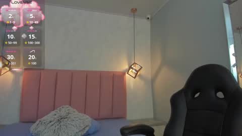  S U N N Y online show from September 2025 12:27:02 PM