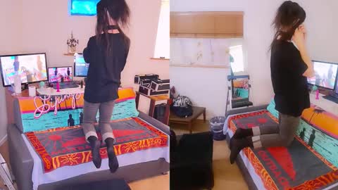 Snapshot of sunshine_sissy chatting on September 2025 08:52:02 PM Sunshine online show from September 2025 08:52:02 PM