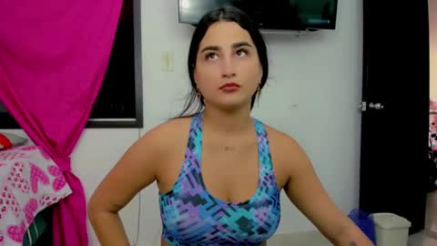 Andrea Rodriguez online show from December 2024 07:00:02 PM