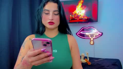 Andrea Rodriguez online show from February 2026 06:49:02 PM