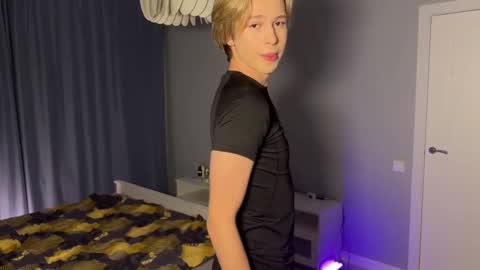 sunshinealex online show from March 2025 06:07:01 PM