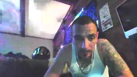 Snapshot of superd512 chatting on March 2025 11:28:02 PM Guero Cash online show from March 2025 11:28:02 PM