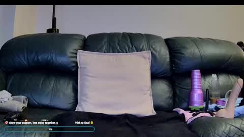 Thomas online show from November 2025 06:55:02 PM