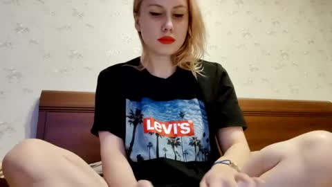 Snapshot of supereasyx chatting on December 2024 10:45:02 AM Annie online show from December 2024 10:45:02 AM