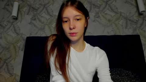 Una online show from October 2025 03:36:02 AM