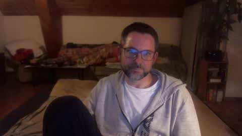 supersquirrel81 online show from December 2025 06:14:01 PM