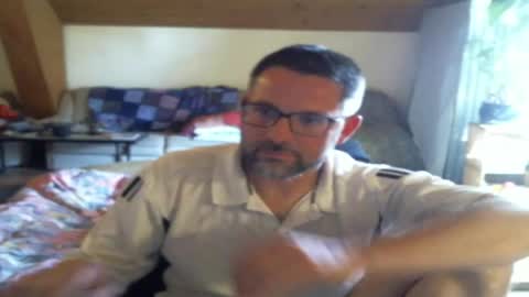 Snapshot of supersquirrel81 chatting on April 2026 02:25:01 PM supersquirrel81 online show from April 2026 02:25:01 PM